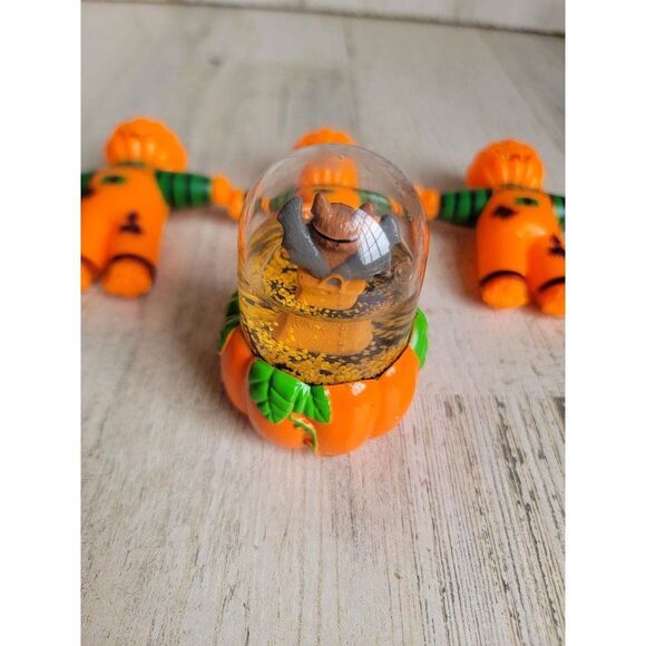 Halloween mini snowglobe pumpkin scarecrow figure set - Picture 7 of 9